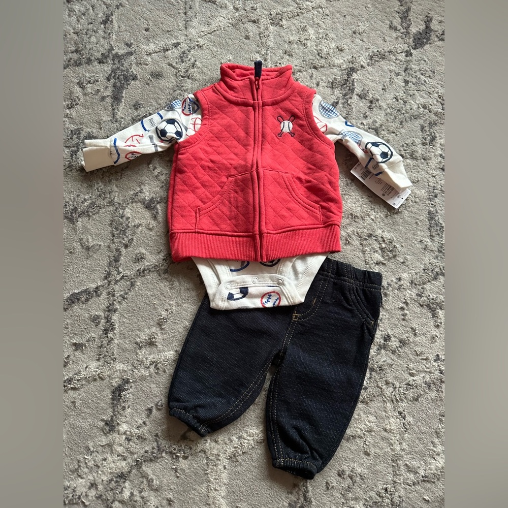 Carter’s matching 3 piece set size 3 months